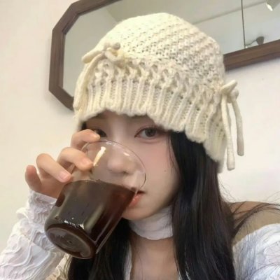 小姨多鹤 封面